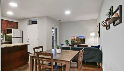 Modern & Furnished 2BR Apt with In-unit Laundry - Sunnyside 2E - Foto 4