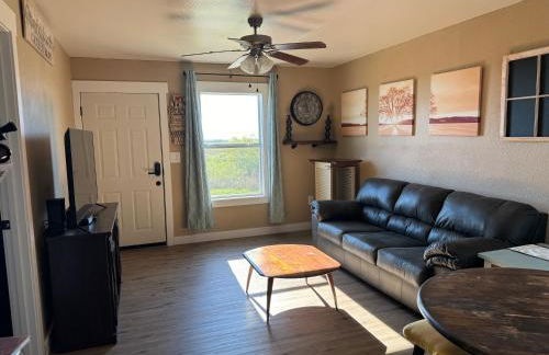 Relax & Unwind in a Serene Retreat Near the Beach - Foto 27