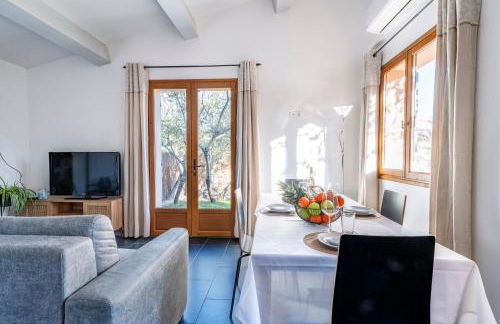 Le Plan de la Tour - T2 4 pers climatisé, 1 ch, jardin, parking, douceur provençale - Foto 2