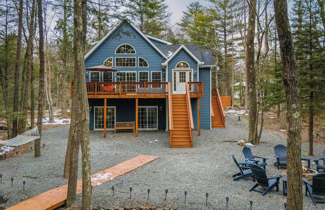 Lakeview Sunset Heaven Waterfront Escape + Private Dock Firepit + Game Room New Construction - Photo 32