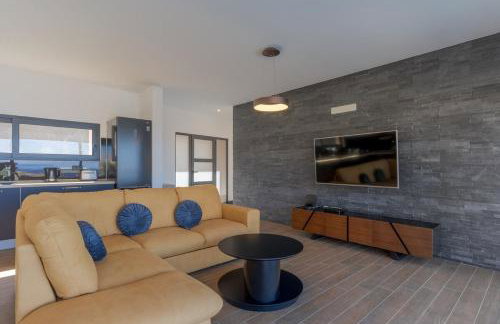 Casa Mozart I Sea View, Pool & Ac Retreat - Foto 34