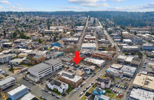 Downtown location Near the Beach Dog Friendly - Photo 62