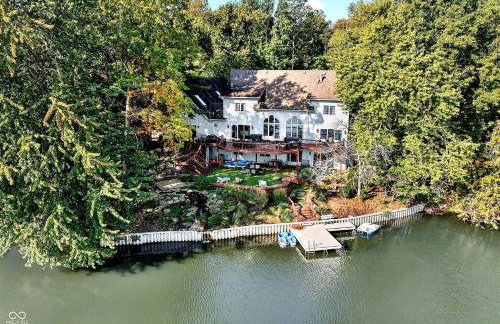 Lakefront Group Stay, Sleeps 19, Indoor Pool, Hot Tub, Arcades - Foto 6