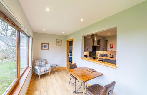 Roe Deer Lodge with Hot Tub - Foto 26