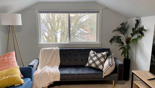 Tacoma 2 bedrooms 1 baths sleep 5 with compact kitchen - Foto 5