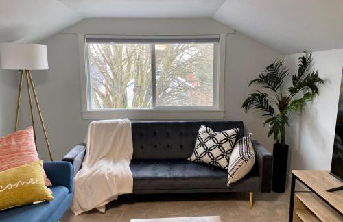 Tacoma 2 bedrooms 1 baths sleep 5 with compact kitchen - Foto 5