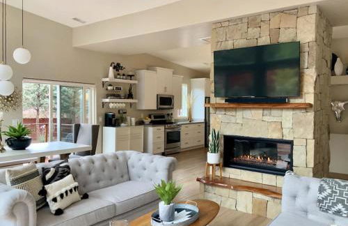 TOP 1 Percent Home! Hideaway w Heavenly Mountain views - Foto 8