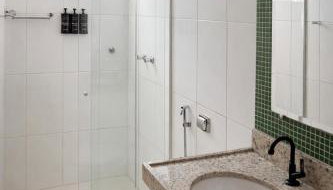 Apê 301 - Central, Garagem, Ar-Cond - 2 Quartos - Foto 2