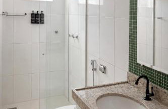 Apê 301 - Central, Garagem, Ar-Cond - 2 Quartos - Foto 2