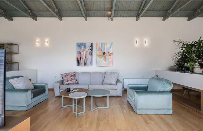 Vilia House on the Hill - Photo 21