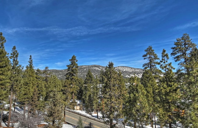 Mountain Palette by Avantstay Hot Tub, Game Room, Deck, Sweeping Views! - Photo 92