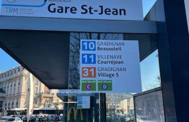 Appartement en face de la gare Saint Jean - Foto 9