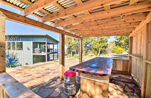 Lake Granbury Views and Game Room! Modern Escape - Foto 35