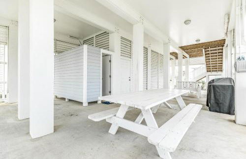 Seaside Haven - Photo 26