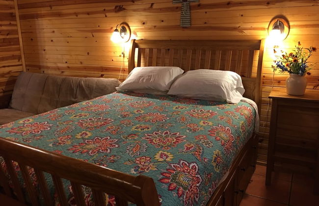 Frio Springs Lodges - Photo 11