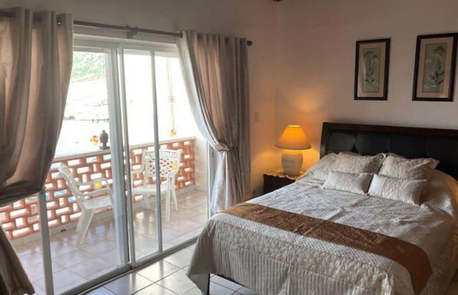 4 Guests - Stunning View - Pool - South Finger - Photo 3