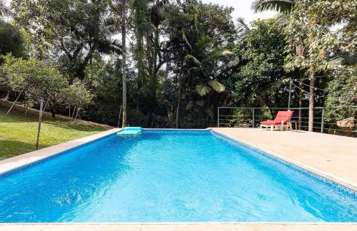 Casa espaçosa com piscina ampla e churrasqueira perto de São Paulo - Foto 8