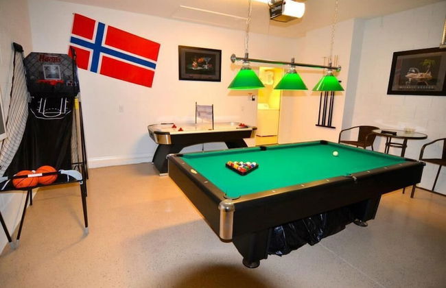 Gem Games Room & Private Pool/spa! 4 Bedroom Villa by Redawning - Foto 21