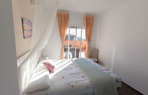 Cozy and sunny penthouse Fira BCN - Photo 2