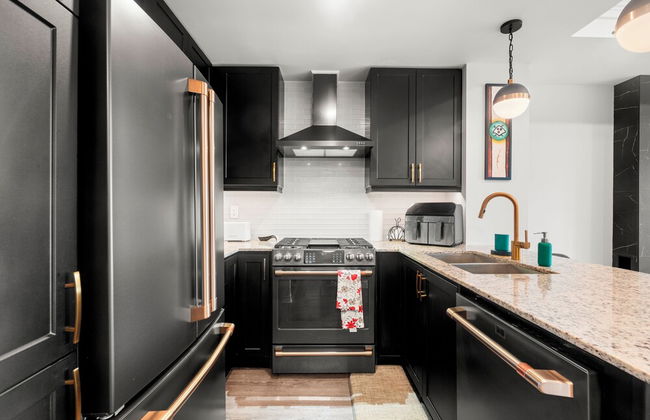 Etobicoke 2 Bedroom Townhouse Close to Waterfront - Foto 6