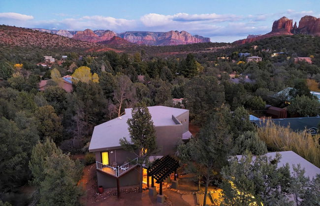 Cathedral View by Avantstay Pool Table + Hot Tub - Photo 47