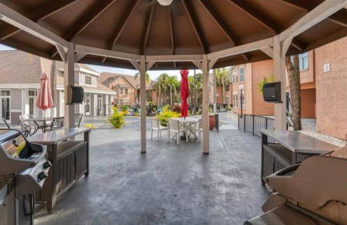 Mickey's Hideaway Condo Near Disney - Foto 14