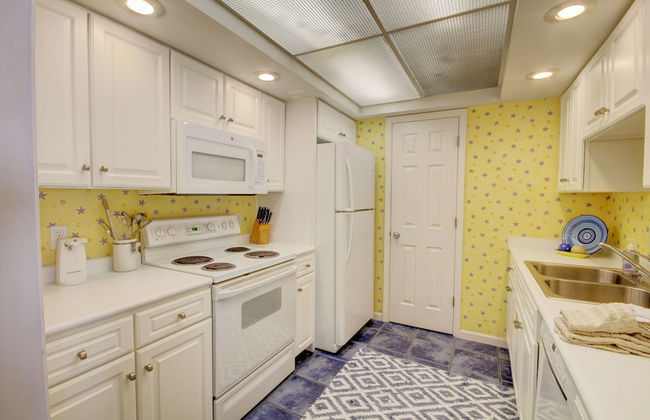 345 El Matador 1 Bedroom Condo by RedAwning - Photo 5