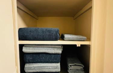 Free Chick-Fil-A & Starbucks! 502 Hideaway! - Foto 18