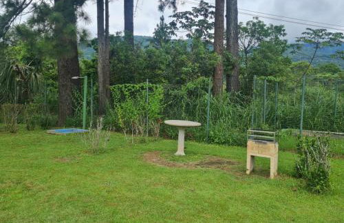 Apto 2 ambientes 1 quarto e a sala Cond Reserva do Sahy - Foto 13