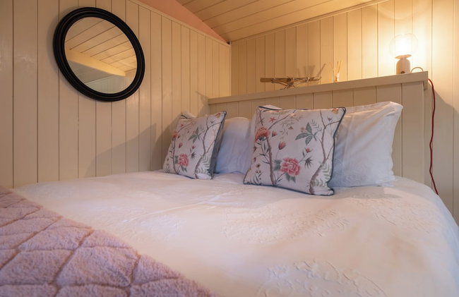 Shepherdshut-hot Tub-cotswolds-petfriendly - Photo 6