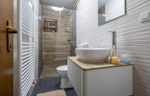 Awesome Home In Novo Zvecevo With Sauna - Foto 30