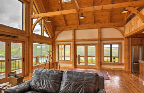 Naples Cabin with Lake Views and Wraparound Deck! - Foto 5