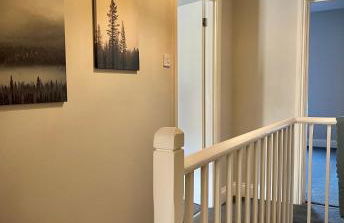 Three Bedroom City Home with Garden - Photo 25