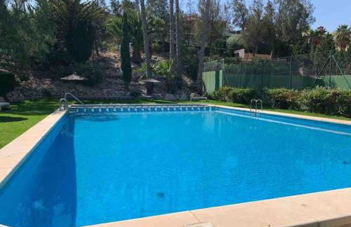 6 Bedroom Luxury Villa, Jacuzzi & heated pool 18 guests - Foto 33