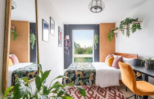 Boutique Brick Lane 2-Bed, Colourful City Vibes - Foto 3