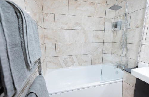 Bright & Modern Battersea Apartment, Free Parking & Fast Wi Fi - Foto 45