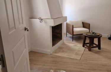 Habitación amplia y tranquila con baño privado en piso compartido - Photo 7