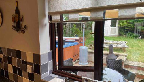 4 Bedroom Detached House in great location - Foto 3