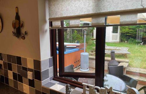 4 Bedroom Detached House in great location - Foto 3