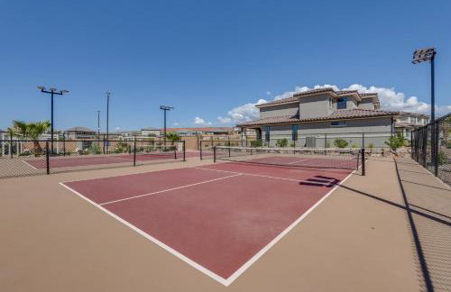 Washington Home w/ Mtn Views, Near Hiking! - Photo 38
