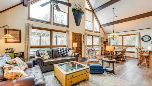 Mountain Getaway with Views and Fire Pit - Foto 3