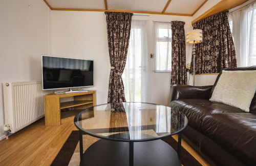 Lochlands 2BR Family Caravan - Pets - Play Park - Foto 11