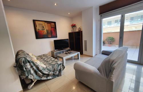 Badalona Beach Apartment - Photo 4