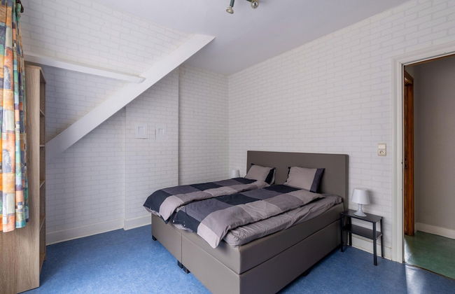 Beautiful Holiday Home in Dinant With Garden - Photo 10