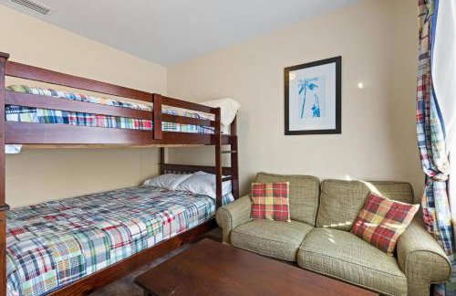 SAND CASTLE-Fun For Big Groups-Walk to Beach, Heated Pool, Lanai - Foto 25