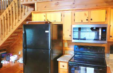 LUXURY CABIN WITH WATERVIEW AND PRIVACY, hiking - Photo 25