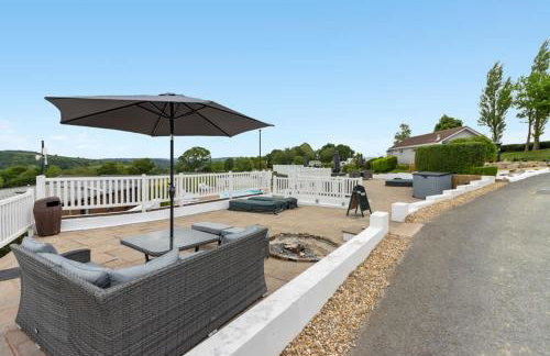 Hillside Splash Retreat -No Commercial Sign written Vehicles,Fishing Nearby & Communal Swimming Pool ,Pool open April to September - Foto 31