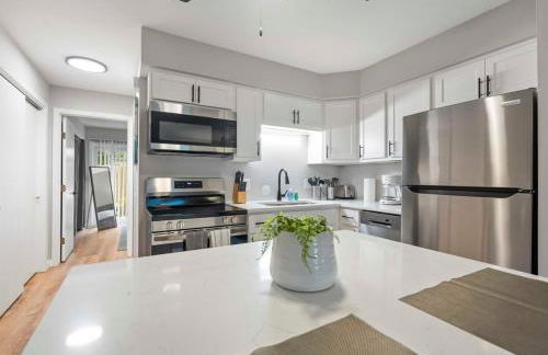 Willy St Apt Pets and Parking free - Fully Furnished - Foto 26