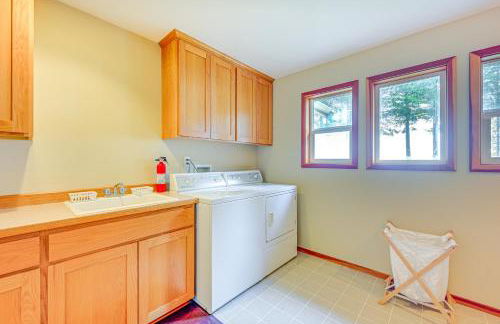 Hood Canal Home with Stunning Views and Private Beach - Foto 27