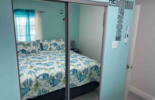 King Bed Downtown Courtyard Apt - Foto 3